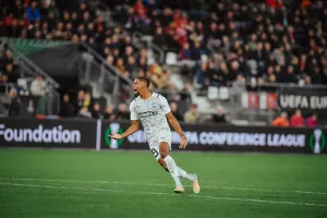 To Golazo της UEFA σε Καμπράλ