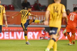 Καρμιώτισσα - ΑΕΛ: Αγχώθηκαν αλλά... πέρασαν οι Λέοντες από την Λάρνακα! (φώτος)