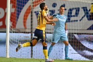 Καρμιώτισσα - ΑΕΛ: Αγχώθηκαν αλλά... πέρασαν οι Λέοντες από την Λάρνακα! (φώτος)