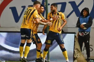 Καρμιώτισσα - ΑΕΛ: Αγχώθηκαν αλλά... πέρασαν οι Λέοντες από την Λάρνακα! (φώτος)