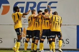Καρμιώτισσα - ΑΕΛ: Αγχώθηκαν αλλά... πέρασαν οι Λέοντες από την Λάρνακα! (φώτος)