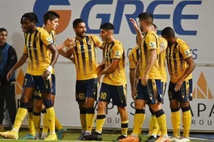 Καρμιώτισσα - ΑΕΛ: Αγχώθηκαν αλλά... πέρασαν οι Λέοντες από την Λάρνακα! (φώτος)