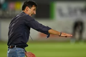 Καρμιώτισσα - ΑΕΛ: Αγχώθηκαν αλλά... πέρασαν οι Λέοντες από την Λάρνακα! (φώτος)