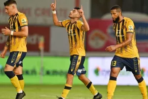 Καρμιώτισσα - ΑΕΛ: Αγχώθηκαν αλλά... πέρασαν οι Λέοντες από την Λάρνακα! (φώτος)