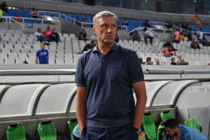 ΑΠΟΕΛ - Καρμιώτισσα: Στραβοπάτημα υπό το βλέμμα Μιλόγεβιτς (φώτος)