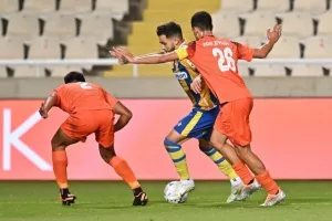 ΑΠΟΕΛ - Καρμιώτισσα: Στραβοπάτημα υπό το βλέμμα Μιλόγεβιτς (φώτος)