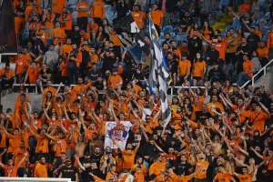 ΑΠΟΕΛ - Καρμιώτισσα: Στραβοπάτημα υπό το βλέμμα Μιλόγεβιτς (φώτος)