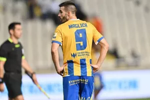 ΑΠΟΕΛ - Καρμιώτισσα: Στραβοπάτημα υπό το βλέμμα Μιλόγεβιτς (φώτος)