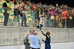 ΑΕΚ - Φενέρ: Προσπάθησε αλλά ηττήθηκε... από τα 11 βήματα (φώτος)
