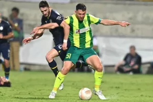 ΑΕΚ - Φενέρ: Προσπάθησε αλλά ηττήθηκε... από τα 11 βήματα (φώτος)