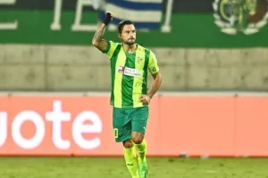 ΑΕΚ - Φενέρ: Προσπάθησε αλλά ηττήθηκε... από τα 11 βήματα (φώτος)