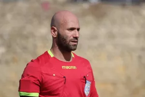 Μιχάλης/Ref in action!
