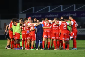 ΝΙΚΗ = -4 από κορυφή!