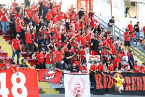 (Φωτορεπορτάζ) Ο κόσμος στο Αμμόχωστος-Επιστροφή