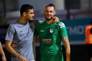 Νέα Σαλαμίνα - Πάφος FC: Ασταμάτητη, 'πέρασε' και από την Λάρνακα! (φώτος)