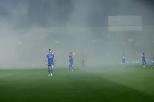Με... ελάχιστη καθυστέρηση λόγω καπνογόνων