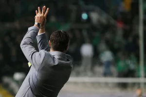 Δύο νίκες, μία ήττα με ΑΕΚ ο Μιλόγεβιτς