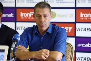 ΒΙΝΤΕΟ/ΔΙΑΣΚΕΨΗ Muñoz: "Έχουμε πολύ καλούς παίκτες/Σας παρακαλώ βοηθήστε τους!"
