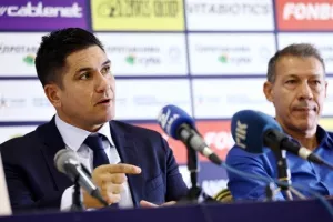 ΒΙΝΤΕΟ/ΔΙΑΣΚΕΨΗ Muñoz: "Έχουμε πολύ καλούς παίκτες/Σας παρακαλώ βοηθήστε τους!"