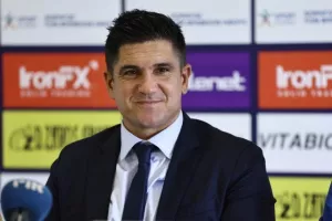 ΒΙΝΤΕΟ/ΔΙΑΣΚΕΨΗ Muñoz: "Έχουμε πολύ καλούς παίκτες/Σας παρακαλώ βοηθήστε τους!"