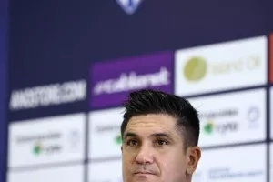 ΒΙΝΤΕΟ/ΔΙΑΣΚΕΨΗ Muñoz: "Έχουμε πολύ καλούς παίκτες/Σας παρακαλώ βοηθήστε τους!"