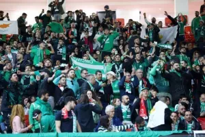 (ΦΩΤΟΣ) Οι Ομονοιάτες στο Old Trafford 