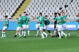 ΚΛΙΚΣ... απ' το "ζέσταμα"/ Ομόνοια - Νέα Σαλαμίνα
