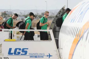 Επιβίβαση και OFF to Manchester/ΦΩΤΟΣ 