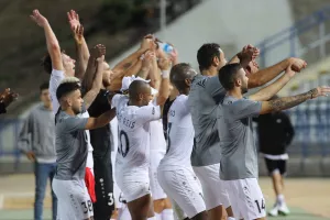 (ΦΩΤΟΣ- ΒΙΝΤΕΟ Kerkida) Στο τέλος… ΑΠΟΘΕΩΣΗ για παίκτες και ΜΠΕΡΓΚ!