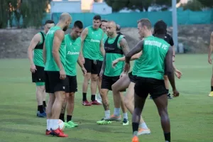 (ΦΩΤΟΣ/ΚΕΡΚΙΔΑ) Η τελευταία της Ομόνοιας πριν την United 