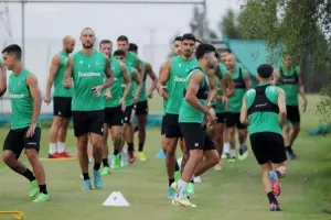 (ΦΩΤΟΣ/ΚΕΡΚΙΔΑ) Η τελευταία της Ομόνοιας πριν την United 