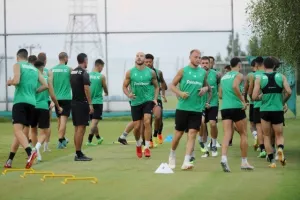 (ΦΩΤΟΣ/ΚΕΡΚΙΔΑ) Η τελευταία της Ομόνοιας πριν την United 