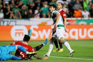 Ομόνοια- Μάντσεστερ Γ: Την είδε στα μάτια, "άγγιξε" το κέρδος, υπέκυψε στην ποιότητα (Φώτος)