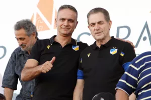ΑΠΟΕΛίστες... Πανίκος-Ρένος