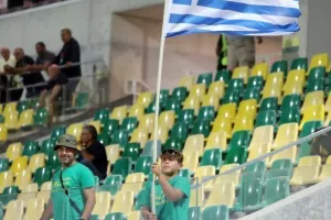 ΑΕΚ - Φενέρ: Προσπάθησε αλλά ηττήθηκε... από τα 11 βήματα (φώτος)