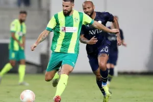 ΑΕΚ - Φενέρ: Προσπάθησε αλλά ηττήθηκε... από τα 11 βήματα (φώτος)