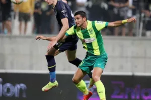 ΑΕΚ - Φενέρ: Προσπάθησε αλλά ηττήθηκε... από τα 11 βήματα (φώτος)