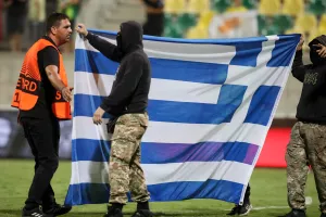 Ένταση στην Αρένα μετά το τέλος (φώτος)