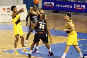 Συνέχισε με εκτός έδρας νίκη ο Κεραυνός (φώτος)