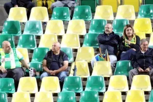 ΑΕΚ - Ολυμπιακός: Γλίτωσε το... έμφραγμα με σούπερ - Ιβάν στο φινάλε! (Φώτος)