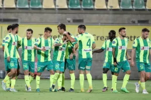 ΑΕΚ - Ολυμπιακός: Γλίτωσε το... έμφραγμα με σούπερ - Ιβάν στο φινάλε! (Φώτος)