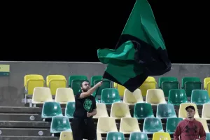 Η "μαυροπράσινη" σημαία