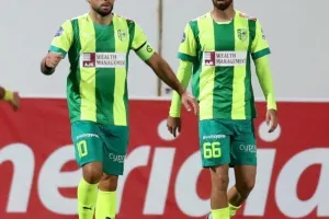 ΑΕΚ - Ολυμπιακός: Γλίτωσε το... έμφραγμα με σούπερ - Ιβάν στο φινάλε! (Φώτος)