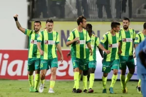 ΑΕΚ - Ολυμπιακός: Γλίτωσε το... έμφραγμα με σούπερ - Ιβάν στο φινάλε! (Φώτος)