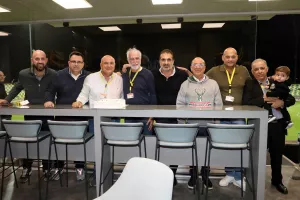 Έσβησαν κεράκια στο ημίχρονο για την ΑΡΕΝΑ (φώτος)