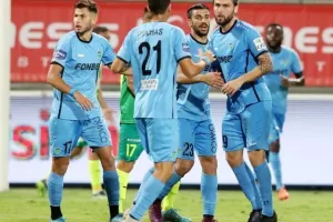 ΑΕΚ - Ολυμπιακός: Γλίτωσε το... έμφραγμα με σούπερ - Ιβάν στο φινάλε! (Φώτος)