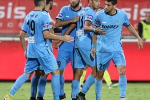 ΑΕΚ - Ολυμπιακός: Γλίτωσε το... έμφραγμα με σούπερ - Ιβάν στο φινάλε! (Φώτος)