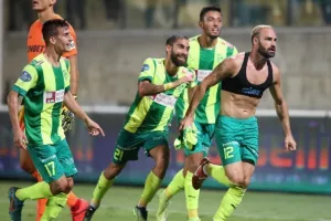 ΑΕΚ - Ολυμπιακός: Γλίτωσε το... έμφραγμα με σούπερ - Ιβάν στο φινάλε! (Φώτος)