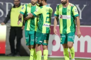 ΑΕΚ - Ολυμπιακός: Γλίτωσε το... έμφραγμα με σούπερ - Ιβάν στο φινάλε! (Φώτος)