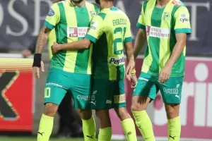 ΑΕΚ - Ολυμπιακός: Γλίτωσε το... έμφραγμα με σούπερ - Ιβάν στο φινάλε! (Φώτος)